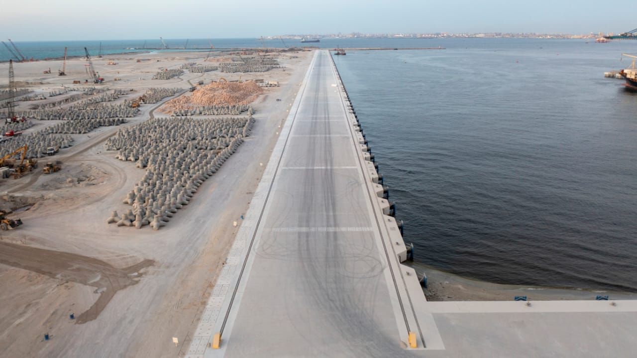 أهم المعلومات عن محطة تحيا مصر 2 بميناء الدخيلة.. صور