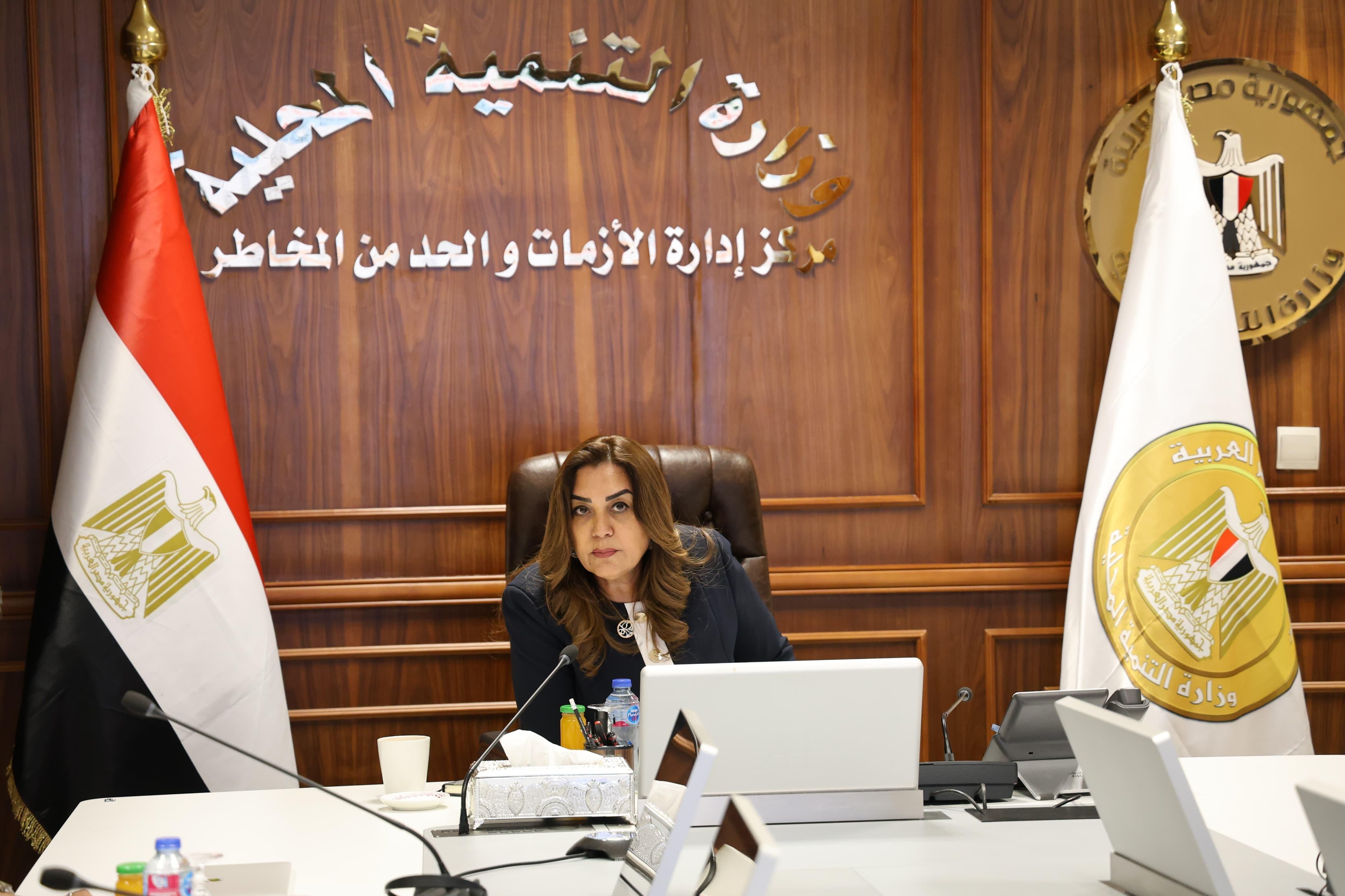 وزيرة التنمية المحلية تتابع مع سكرتيري عموم المحافظات مستجدات ملفات التصالح