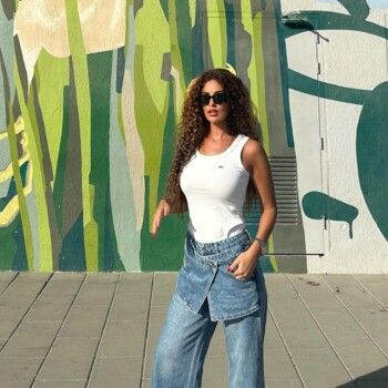 مي سليم تبرز جمالها بلوك كاجول صيفي مميز