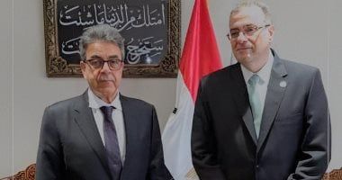 نقيب البيطريين يبحث مع جهاز "التنظيم والإدارة" تعيين 4760 طبيبا بيطريا