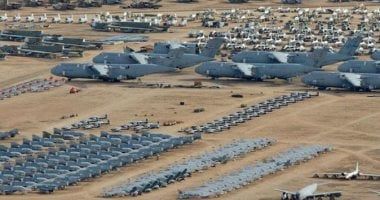 أمريكا تبلغ العاملين بقاعدة العديد فى قطر بإغلاق المجال الجوي