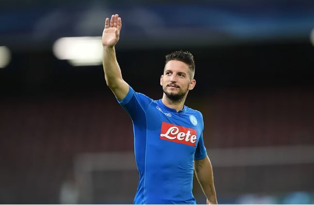 الامارات | اعتزال الهداف التاريخي لنابولي الإيطالي