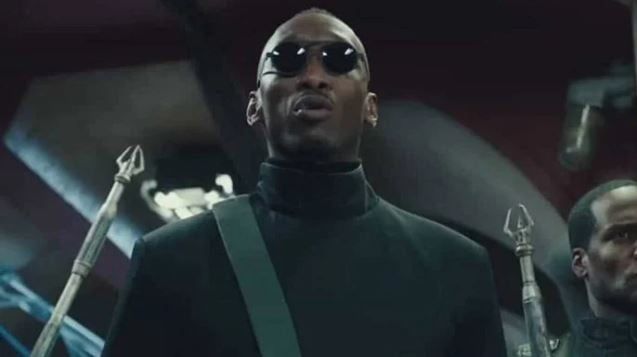 ماهرشالا يعلق على تأجيل Blade أثناء حضوره عرض فيلمه Jurassic World Rebirth