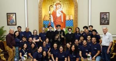 البابا تواضروس الثانى يستقبل مجموعتين من شباب أمريكا وكندا