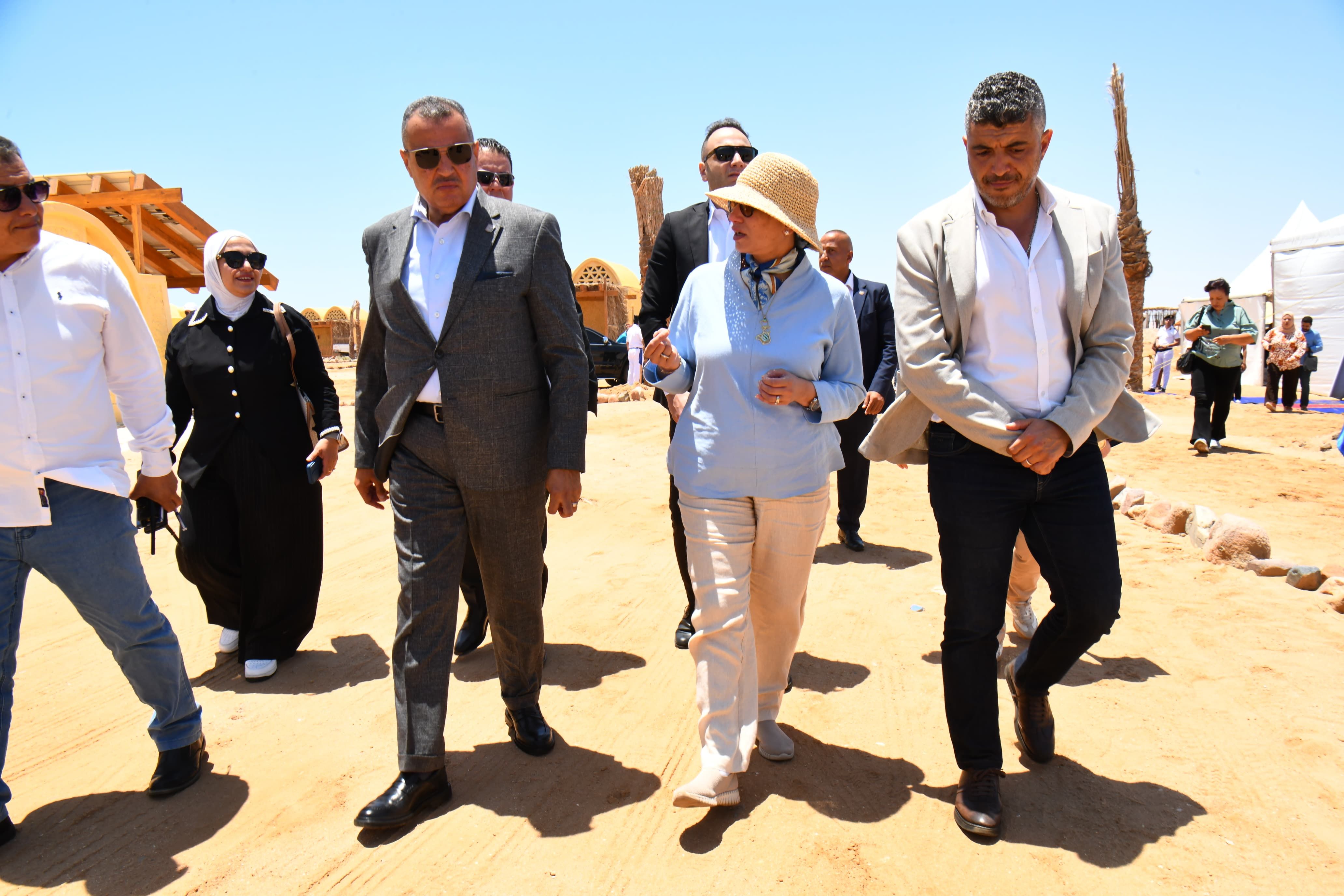 وزيرة البيئة: مشروع تطوير قرية الغرقانة نموذج متكاملً للتنمية المستدامة الشاملة