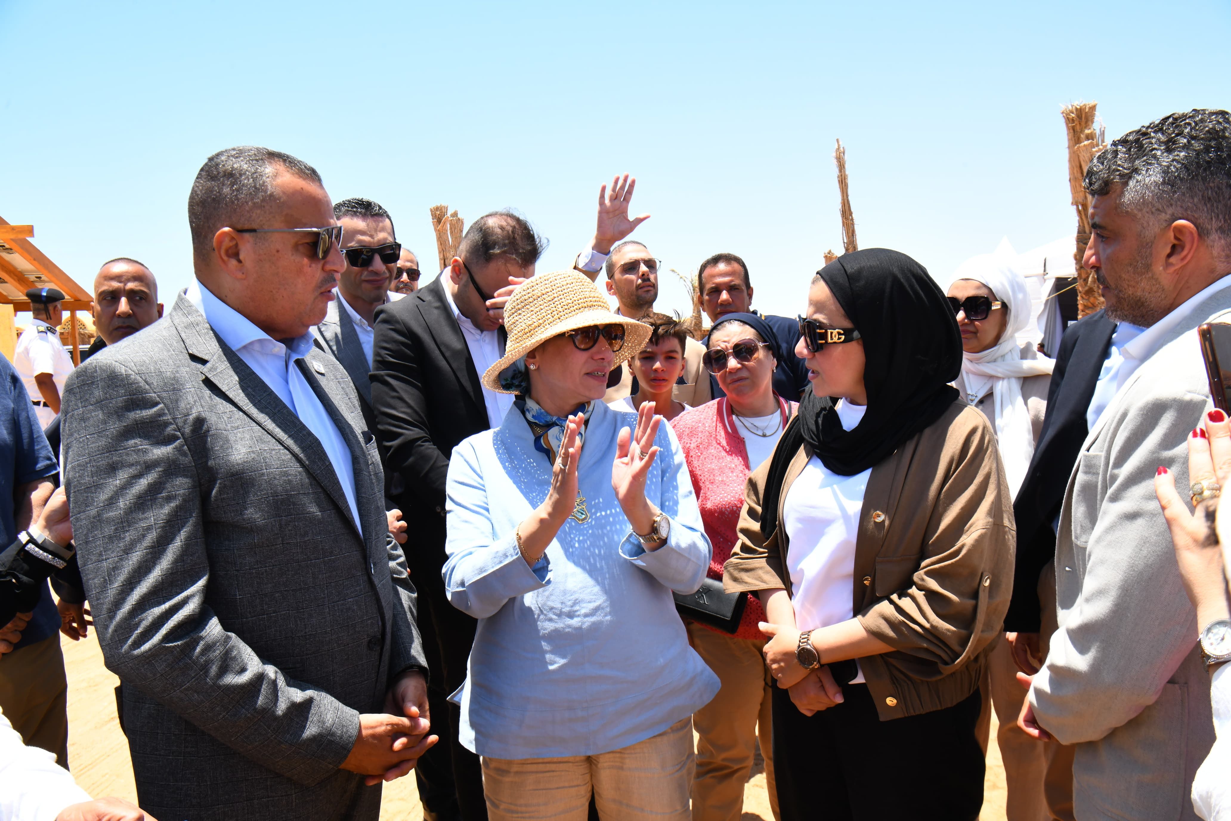 وزيرة البيئة: مشروع تطوير قرية الغرقانة نموذج متكاملً للتنمية المستدامة الشاملة