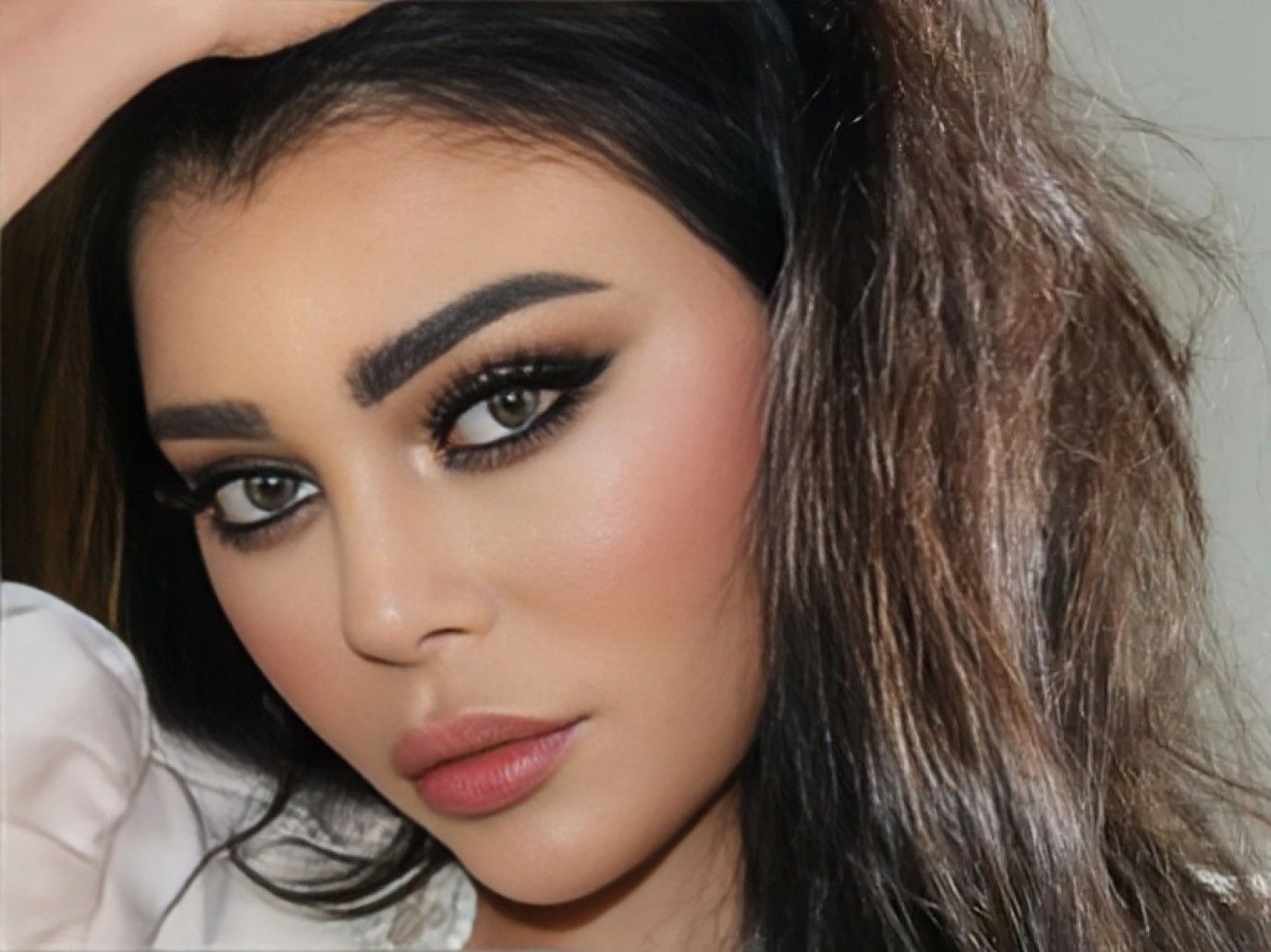 تطور جديد في أزمة منع هيفاء وهبي من الغناء في مصر.. إليكم التفاصيل