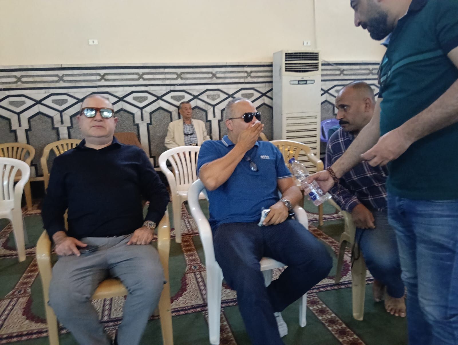 عمرو الفقى ومحمود سعد وسليم سحاب يشاركون فى تشييع جثمان محمد عبد المنعم