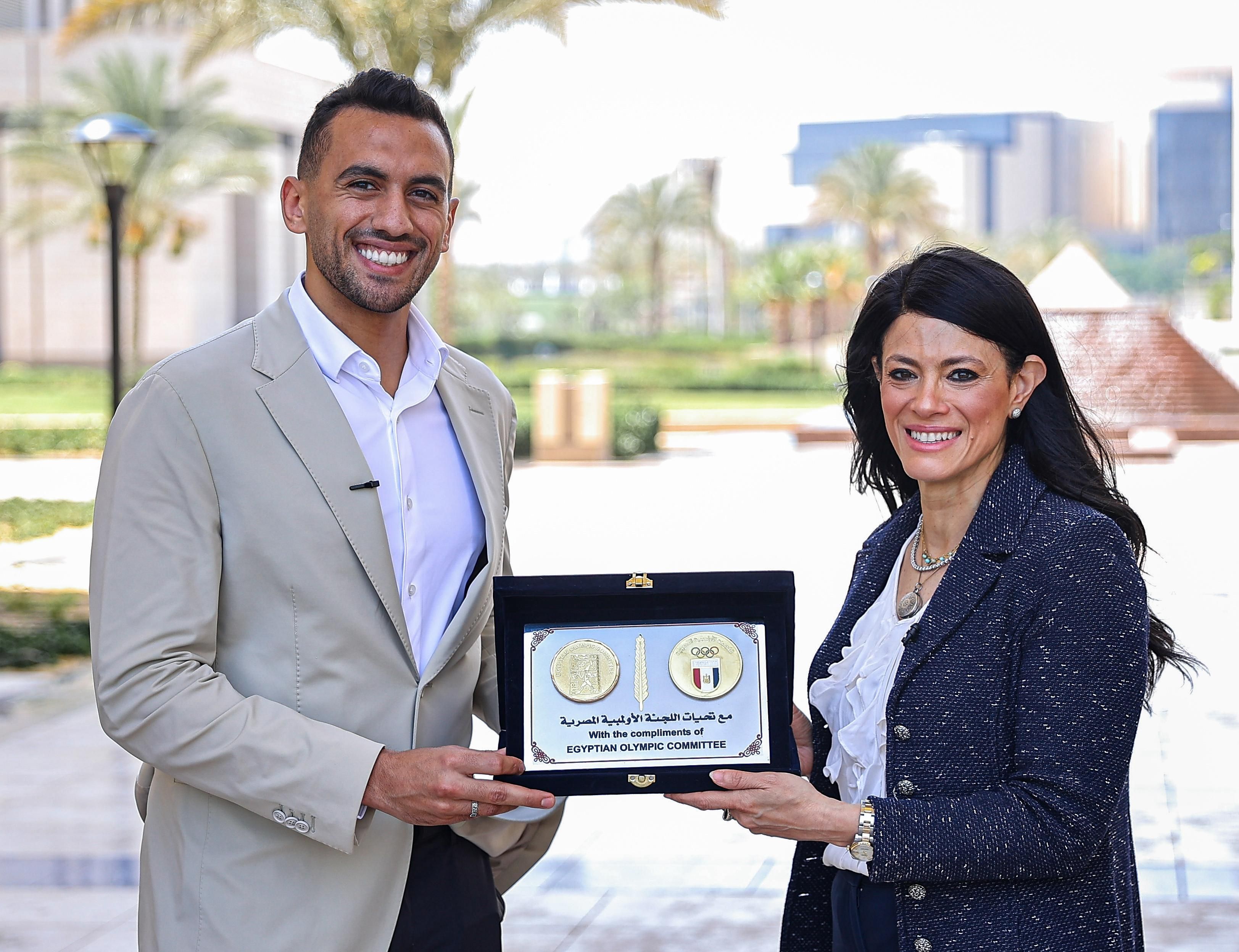 وزيرة التخطيط تُشارك في الاحتفال باليوم الأولمبي وتُكرم لاعبة مصر