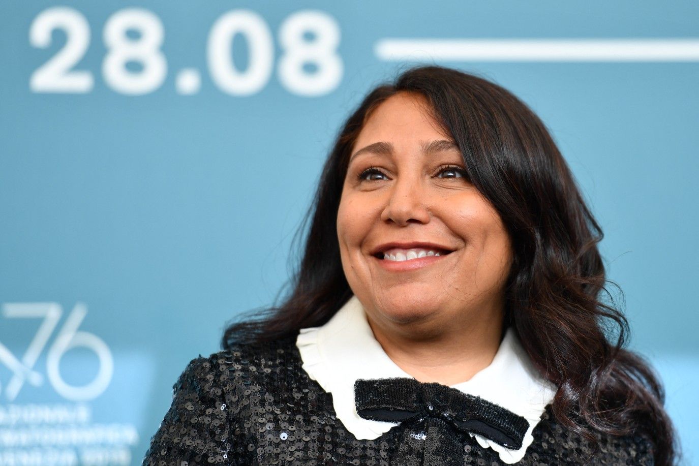 هيفاء المنصور .. قصة نجاح أول مخرجة سعودية في وضع بصمتها بالدراما العالمية