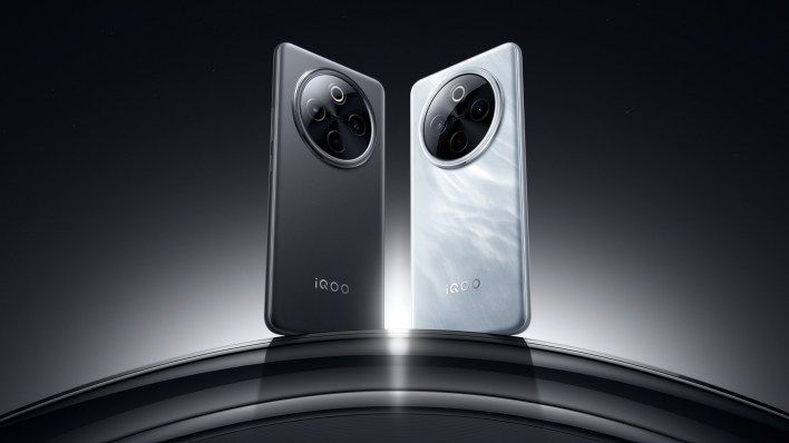 تكنولوجيا: iQOO Z10 يُعيد تعريف البطارية والأداء في الفئة المتوسطة