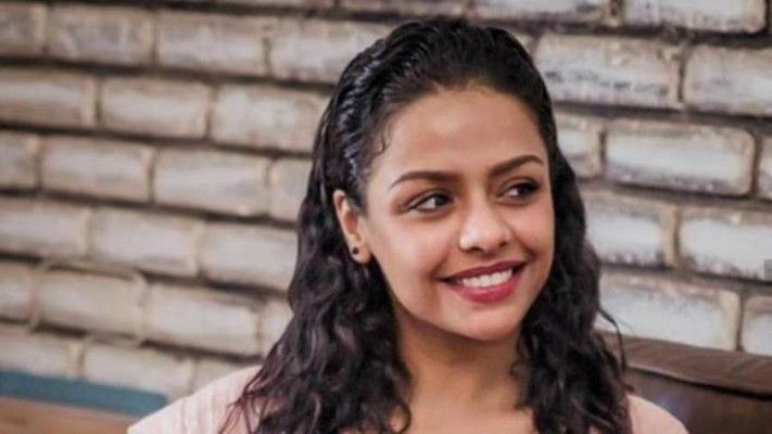 أسماء أبو اليزيد في إجابة غير متوقعة عن نهاية "فات الميعاد"