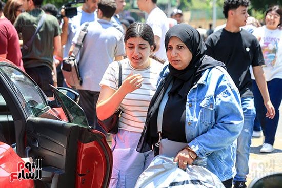 طلاب الثانوية العامة أدبى فى الجيزة: امتحان التاريخ فى مستوى الطالب المتوسط