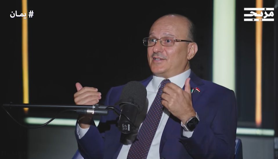 شاهد بالفيديو...يحيى صالح: الحوثي يرى نفسه مقدسًا ولا يقبل بالشراكة.. وشعبيتنا مازالت قائمة .. وحل أزمة اليمن لن يأتي من الأمم المتحدة "وجه اتهامات لـ علي محسن وحميد الاحمر ودعا توكل كرمان للترشح للرئاسة"