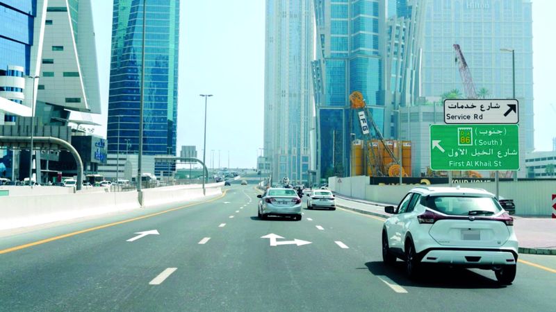 الامارات | «طرق دبي» تنجز 3 تحسينات مرورية في منطقة الخليج التجاري