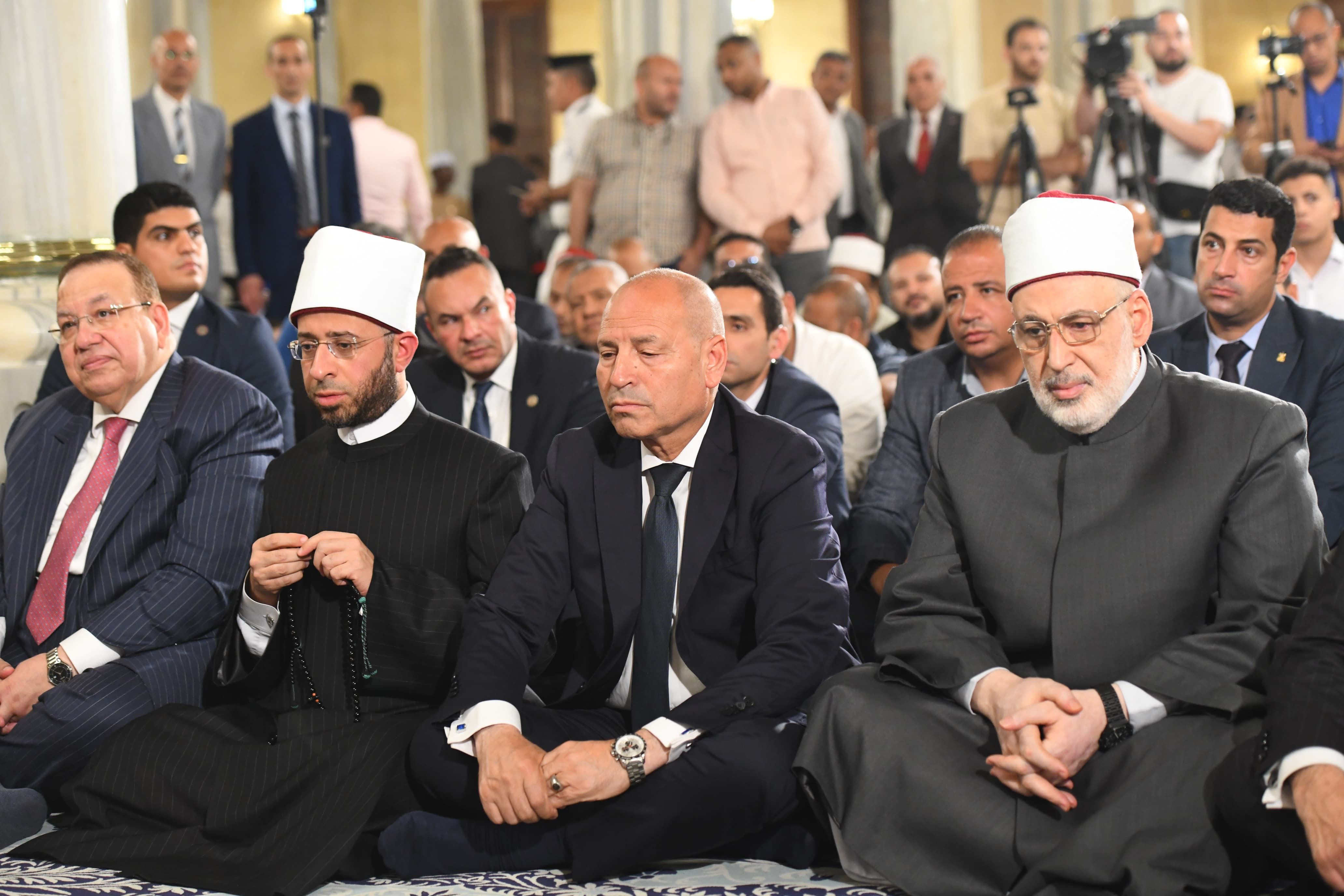 وزير الأوقاف يشهد احتفال الوزارة بالعام الهجرى الجديد بمسجد الإمام الحسين