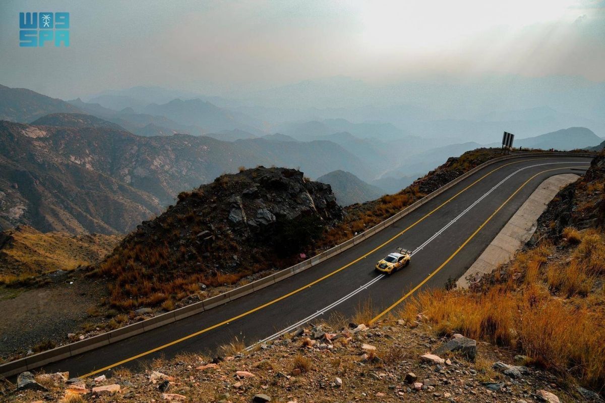 جبال الطائف العاليات تستضيف منافسات صعود الهضبة