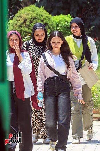 صعوبة فى امتحان الفيزياء للثانوية العامة وسهولة التاريخ