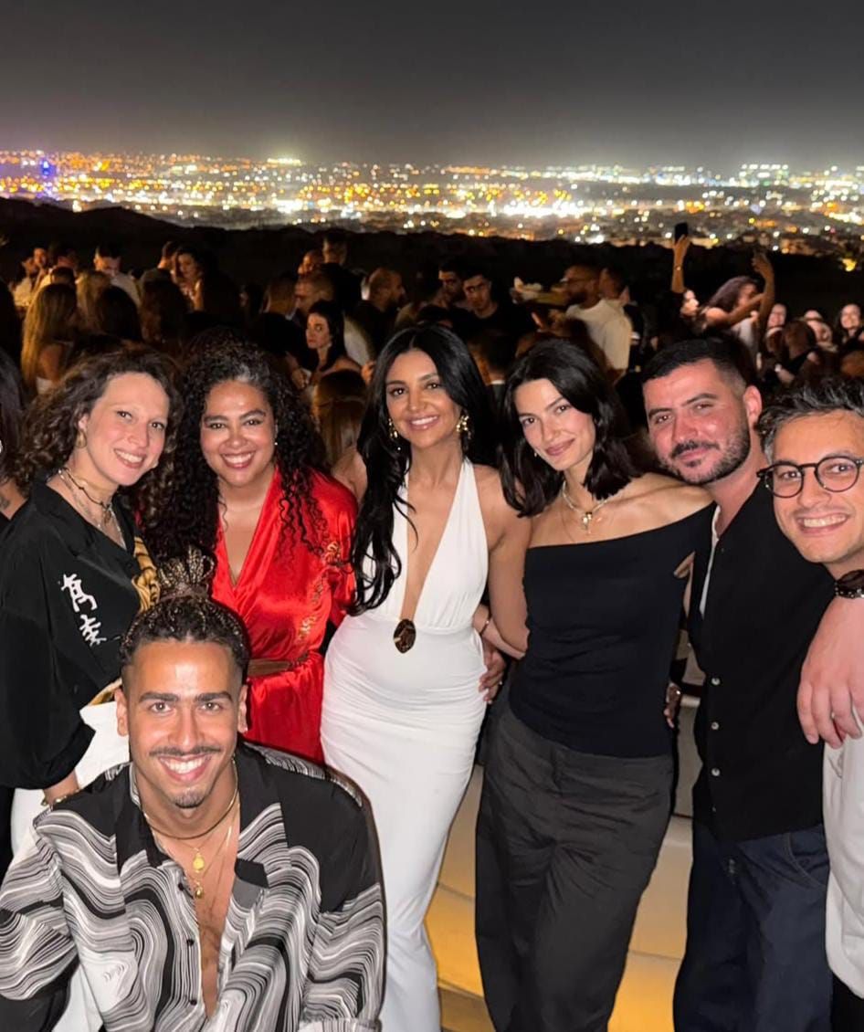 أحمد السقا ونور النبوى وتارا عماد يحتفلون بعيد ميلاد مصوّرة.. صور