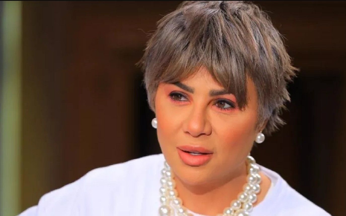 وسط الأصدقاء والمقربين.. مفيدة شيحة تحتفل بليلة حناء ابنتها