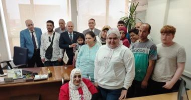 وزارة العمل: تسليم 16 عقد عمل جديد لذوى همم بالقاهرة