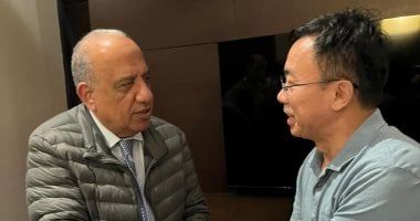 وزير الكهرباء يبحث مع شركة سانجرو الصينية انشاء مصنع لبطاريات الخزين