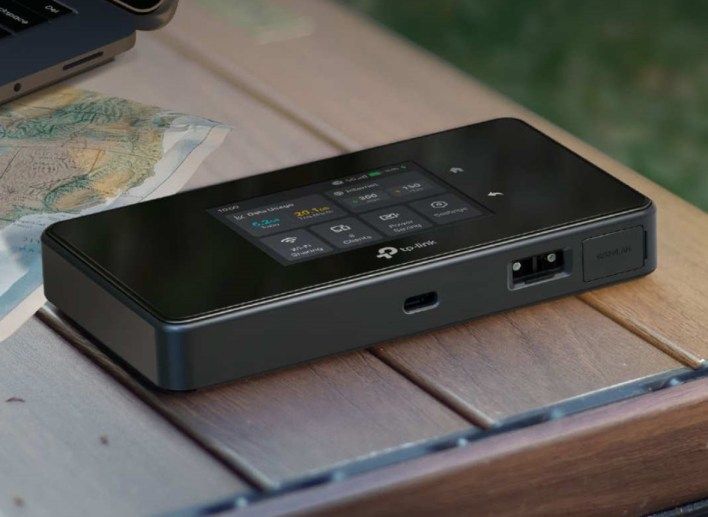 تكنولوجيا: راوتر TP-Link M8550 المحمول يدعم 5G ويجمع بين شاشة لمس وتخزين داخلي ومنفذ إيثرنت