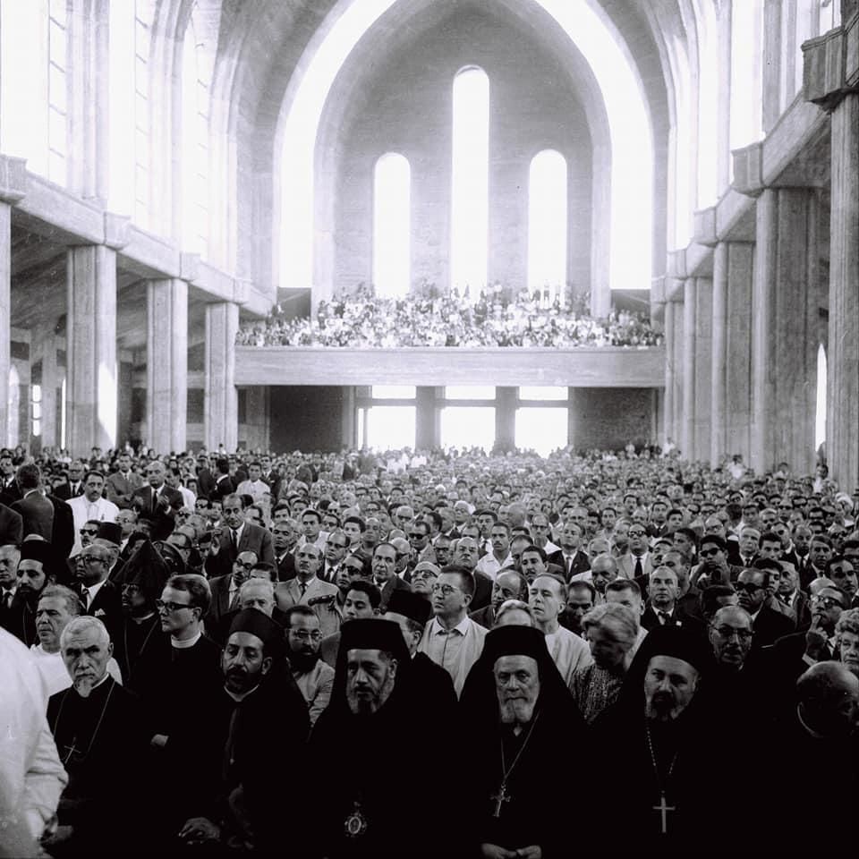 الكنيسة تحتفل بذكرى أول قداس بكاتدرائية العباسية برئاسة البابا كيرلس