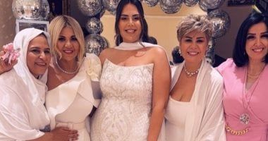مفيدة شيحة تحتفل بحنة ابنتها منة الله استعدادا لزفافها.. صور