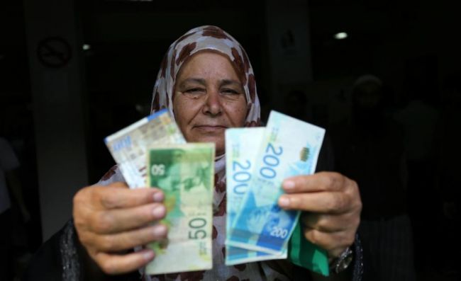 غُربال العمولة الكبيرة يُقزم المساعدات النقدية للنساء