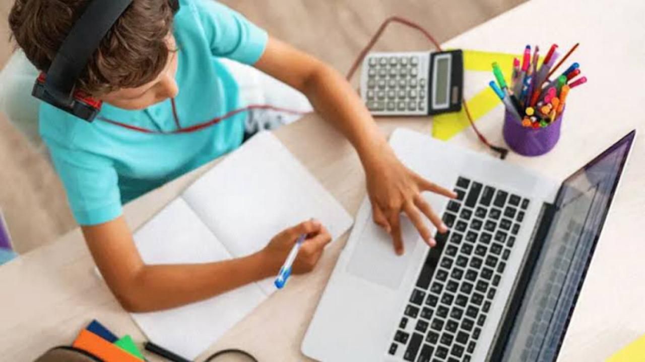 مستشارة تربوية توجه نصائح لأولياء الأمور لاستثمار الإجازة الصيفية ..فيديو