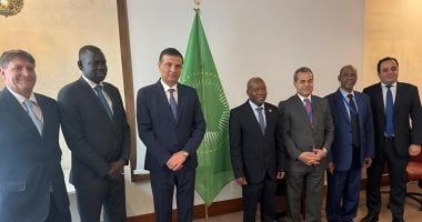 وزير الزراعة يلتقى المفوض الزراعى الأفريقى لبحث التعاون المشترك على هامش اجتماعات روما