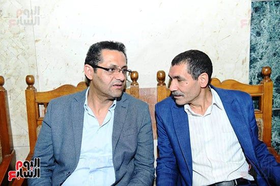مصطفى كامل وعلى الحجار ولؤى وهاني رمزى فى عزاء والد تامر عبد المنعم (صور)