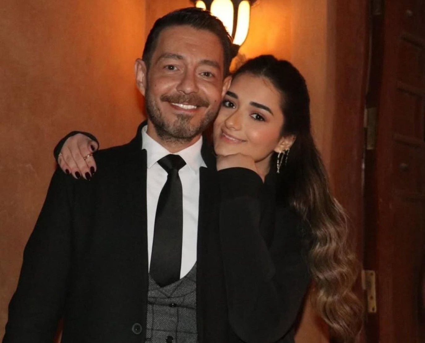 بعد تعافيها .. رسائل محبة ودعم من عائلة ملك أحمد زاهر في يوم ميلادها 