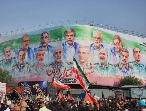 إيران تشيع جثامين ضحايا الحرب مع إسرائيل بحضور عدد من القادة.. صور