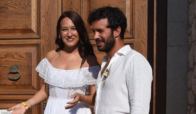 باريش أردوتش وزوجته ينقلان إلى المستشفى.. فما القصة؟