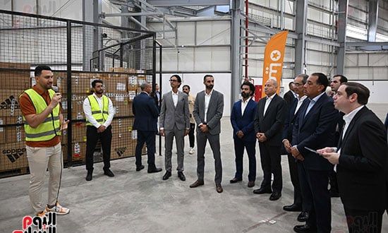 رئيس الوزراء يفتتح أكبر مستودع لوجستي للتجارة الإلكترونية لشركة "جوميا"