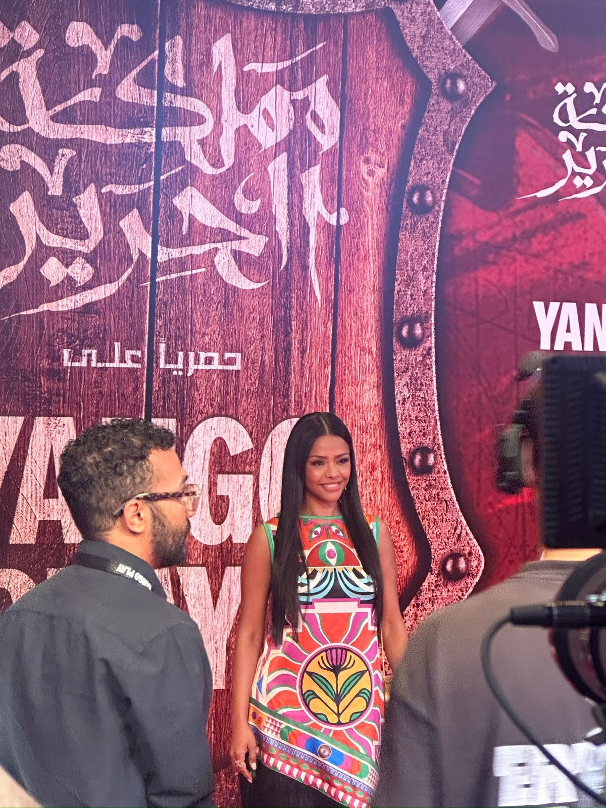 بملابس فرعونية.. أسماء أبو اليزيد وزوجها أول حضور العرض الخاص لمملكة الحرير