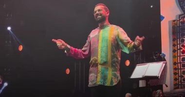 جمهور غفير فى حفل بودشارت يغنون ويرقصون معه على مسرح موازين