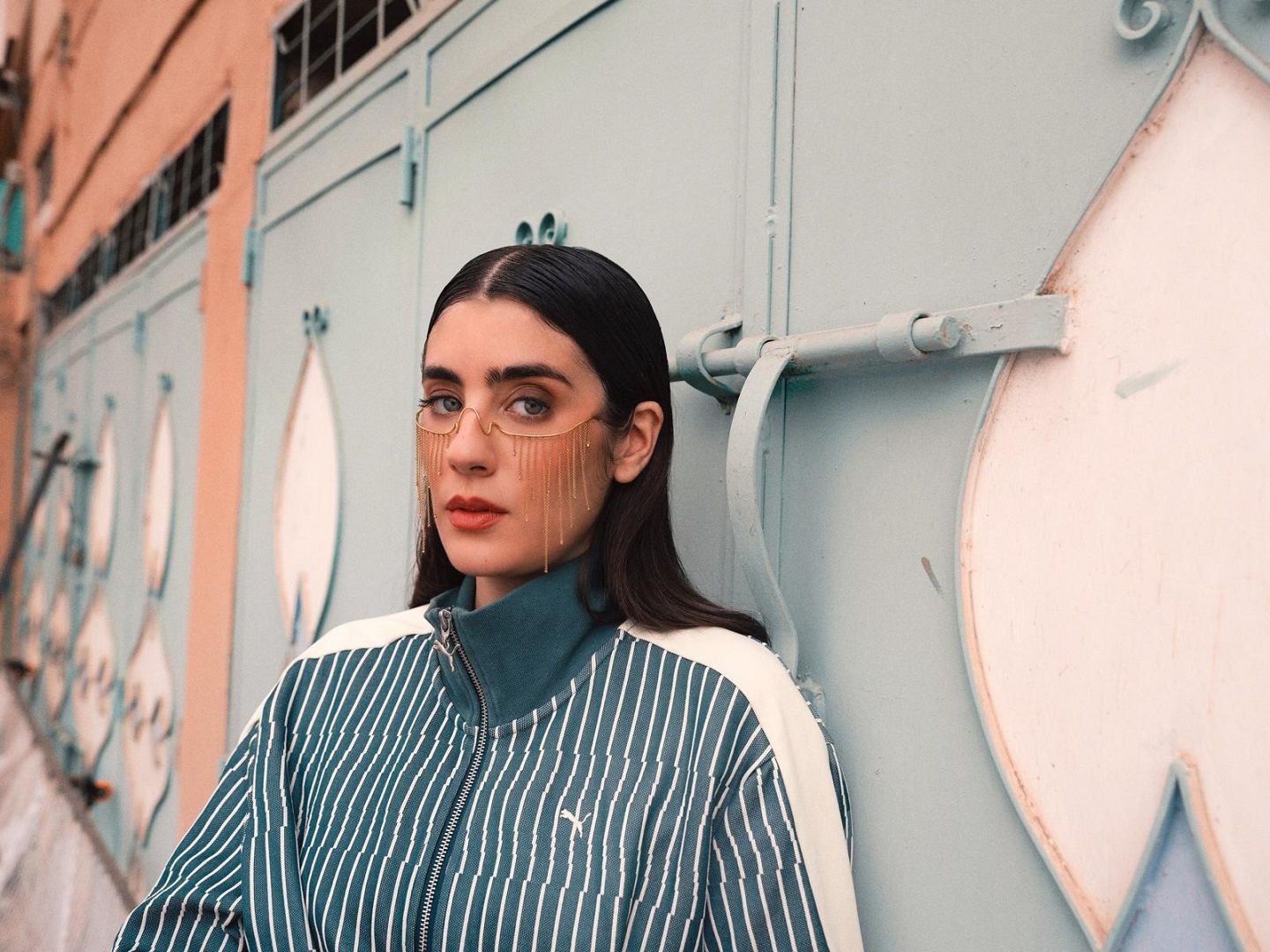 الفنانة المغربية تيليلا: في "Beaucoup" أخاطب كل من يحمل المشاعر والأحاسيس..