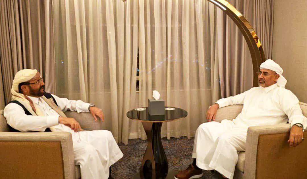 ضربة قوية للحوثيين...لقاء تاريخي بين الزبيدي والعرادة ودعوات للاصطفاف لمواجهة الميليشات