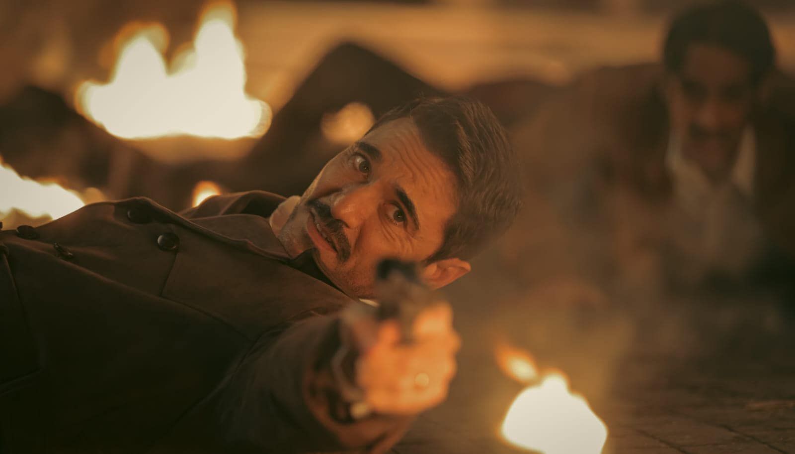 أبطال فرقة الموت يصورون المشاهد المتبقية من الفيلم في المجر