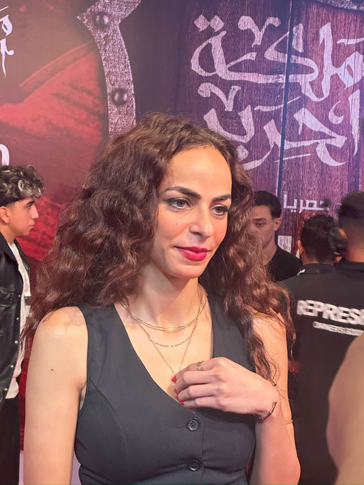 محمود البزاوى وأحمد غزى ووليد فواز فى العرض الخاص لمملكة الحرير