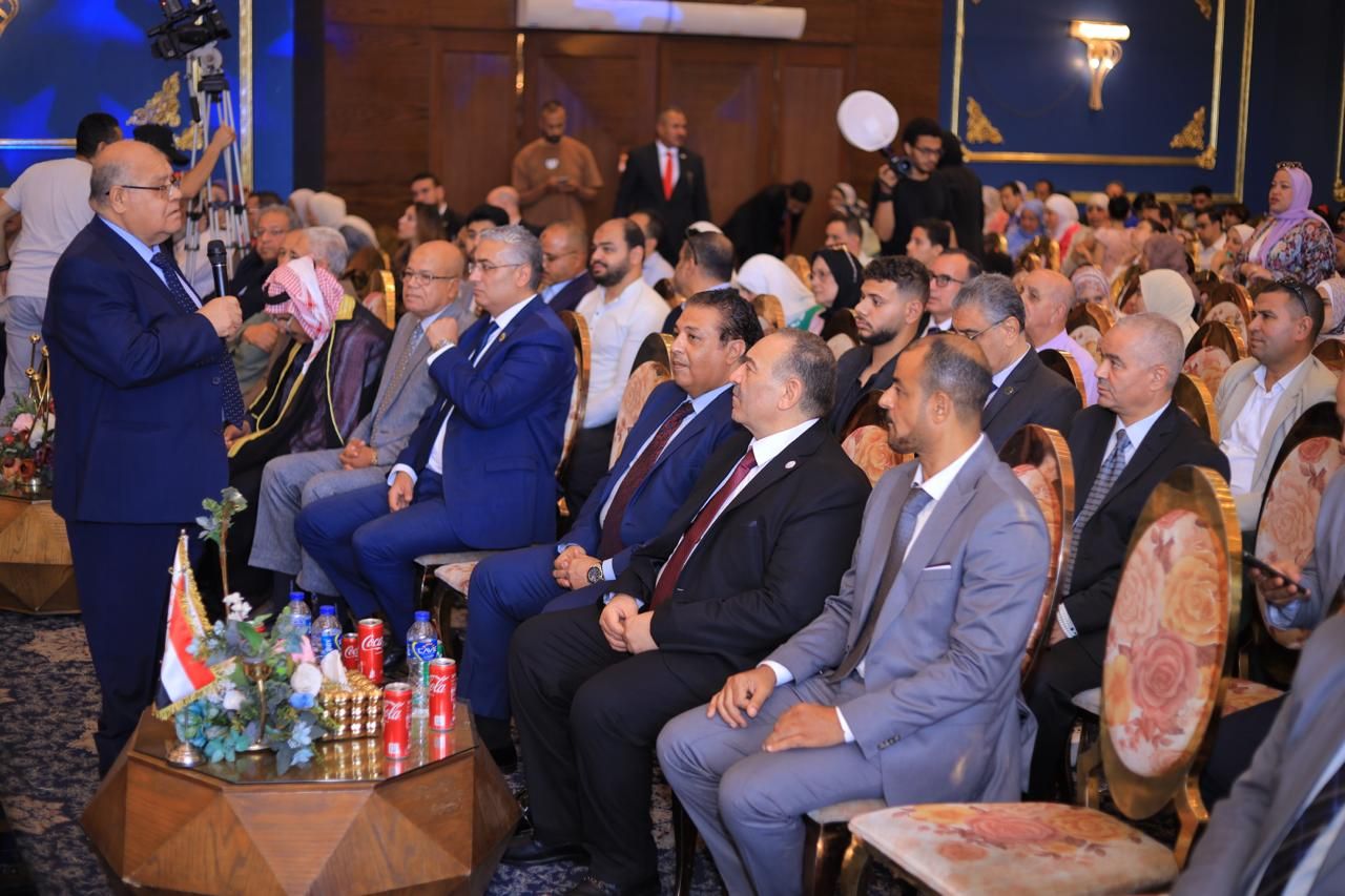 حزب شعب مصر: 30 يونيو جاءت في توقيت حاسم والرئيس السيسي أثبت شجاعته