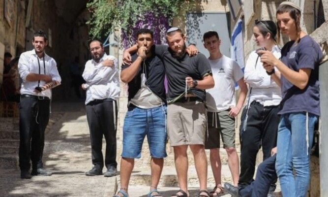 إصابة 3 فلسطينيين برصاص مستوطنين إسرائيليين في الضفة