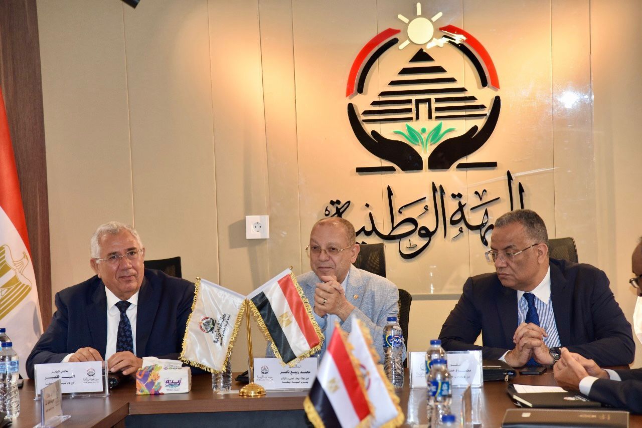 السيد القصير: "الجبهة الوطنية" يحرص على النهوض بالأبحاث التطبيقية والاستفادة من شباب الباحثين