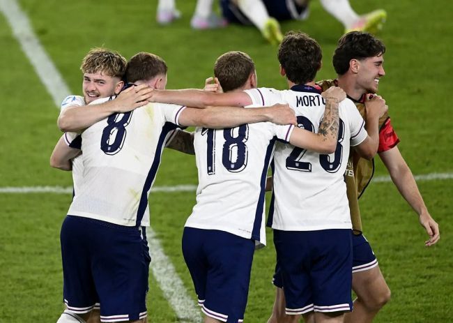 المنتخب الإنجليزي يتوج بلقب بطولة كأس أمم أوروبا للشباب