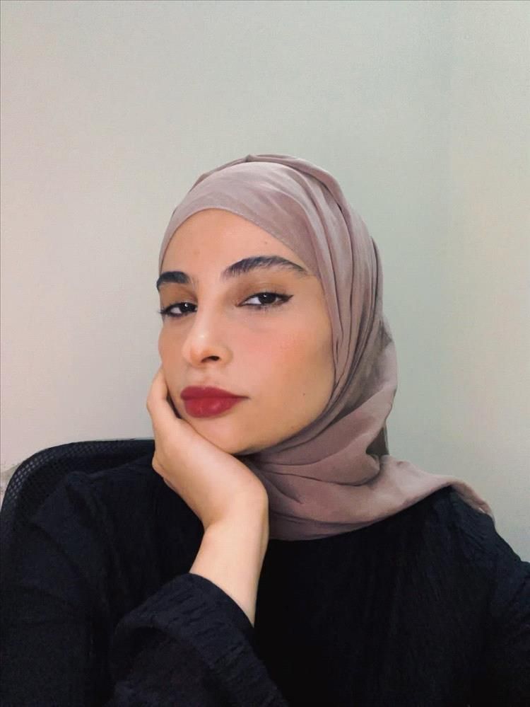 ملكة جمال اليمن اية دحان: "صورتـي مش استفزاز.. لكن البعض يرى المرأة مصيبة"