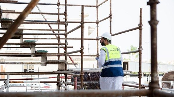 بلدية دبي تُوقف مكتبَين هندسيين لمخالفتهما ضوابط ولوائح مزاولة المهنة