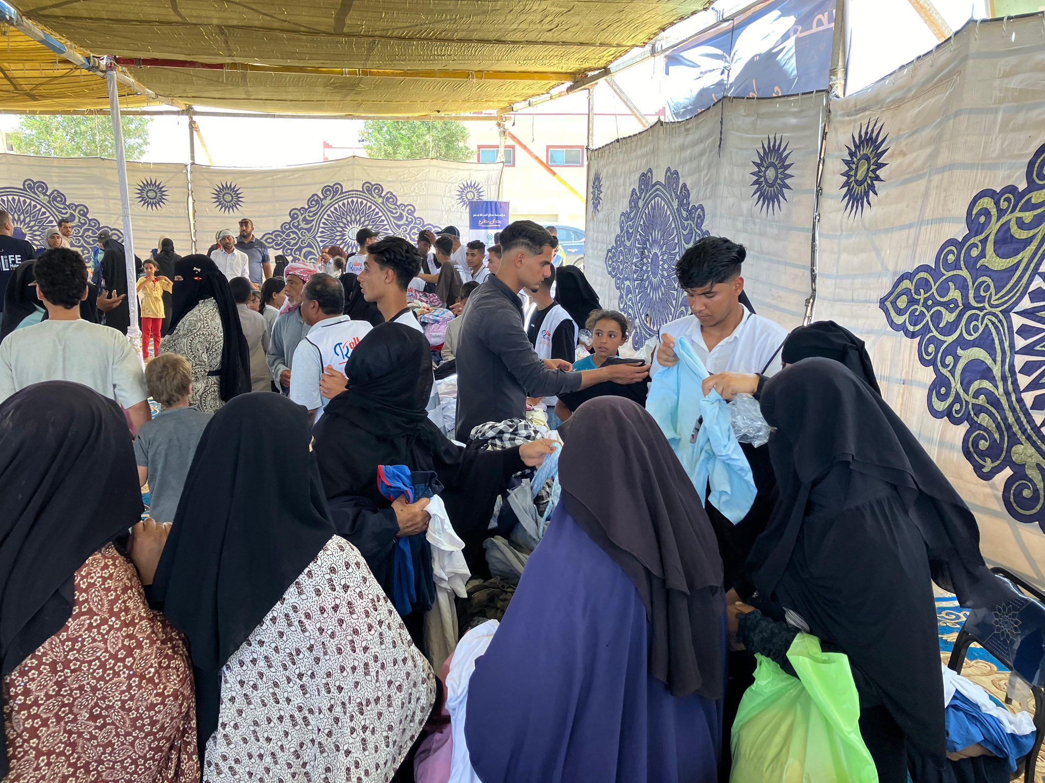 التحالف الوطنى يطلق القافلة الرابعة من قوافل "إيد واحدة" فى مطروح لخدمة أكثر من 10 آلاف مواطن